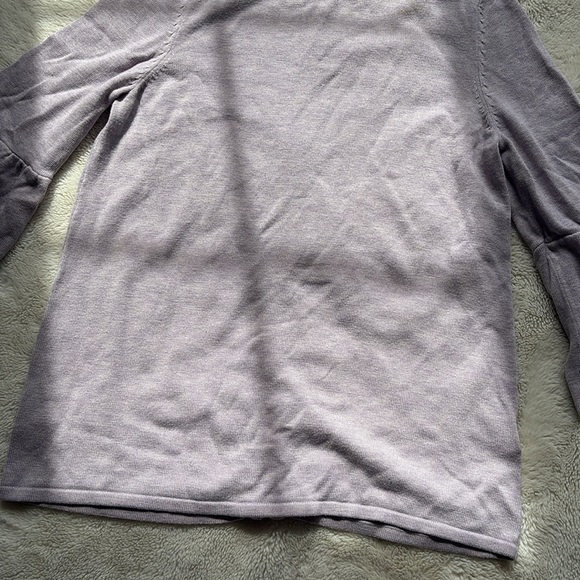 Reitmans Light Purple Bell Sleeve Top with Full Back Zip | Casual Size XS - Picture 3 of 5